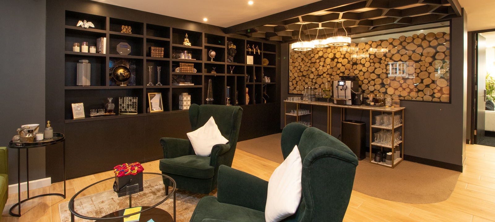 5 Jewry Street, Tower - Image 1