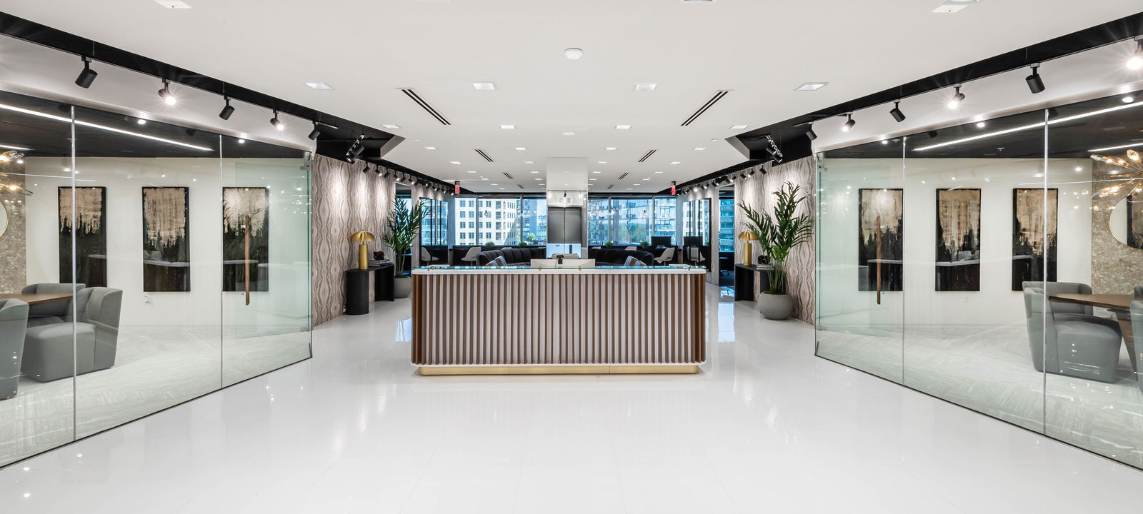 3379 Peachtree Rd Ne, Atlanta - Image 1