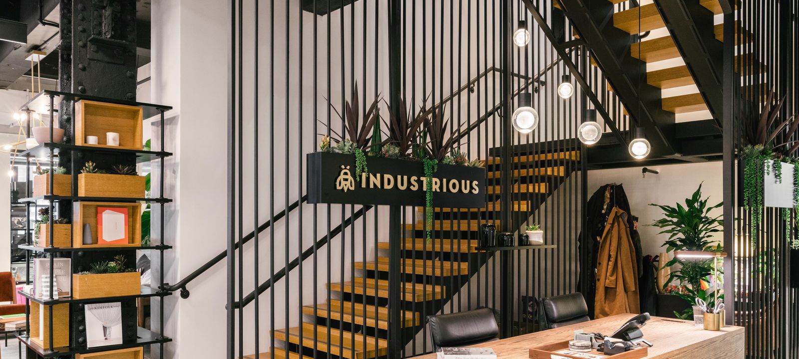 215 Park Avenue South, New York - Image 1