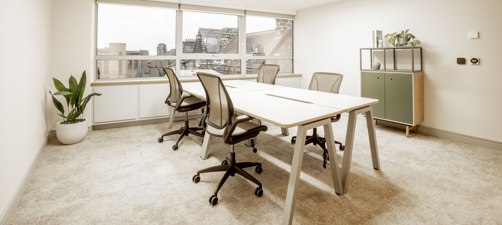 Station Bridge, Harrogate - Image 1