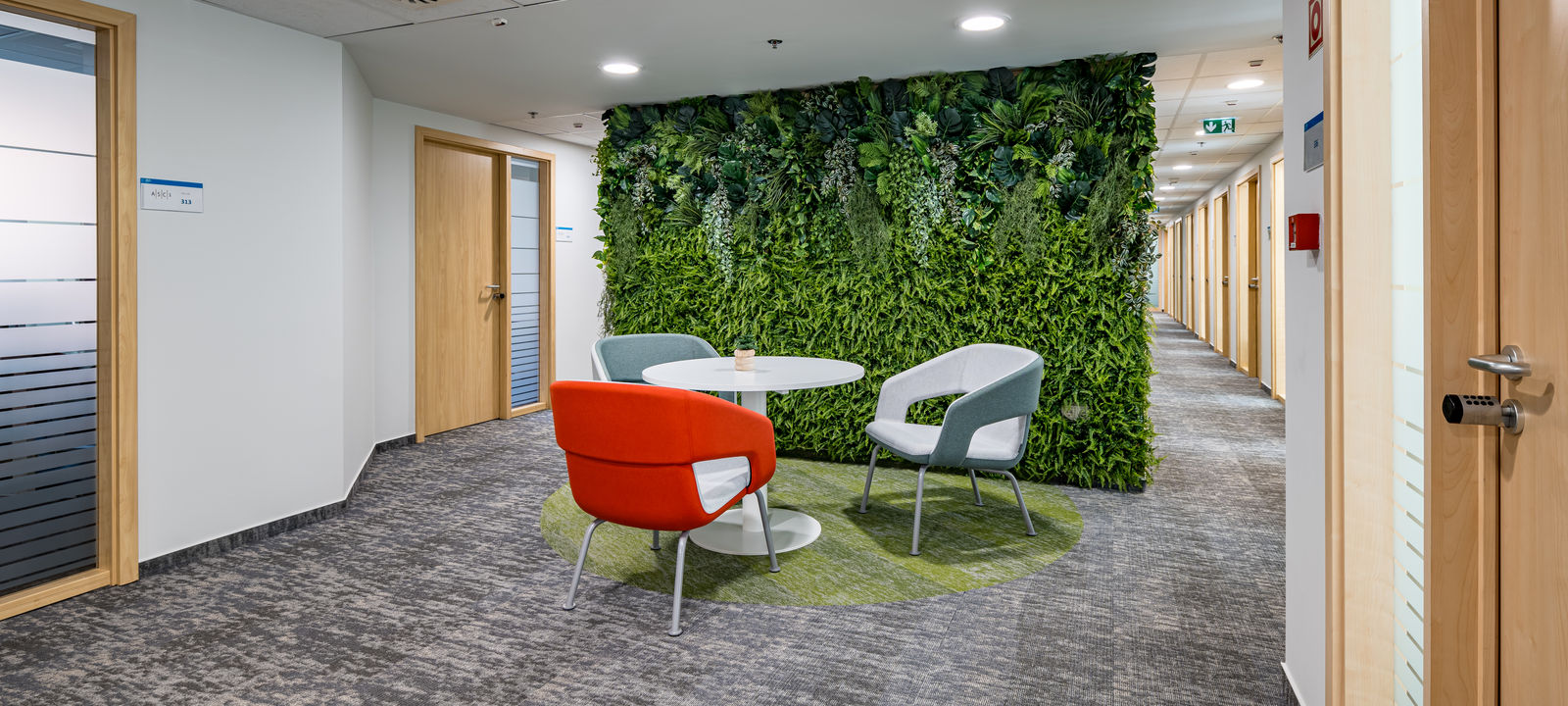 1-3 Váci Út, Budapest - Image 1