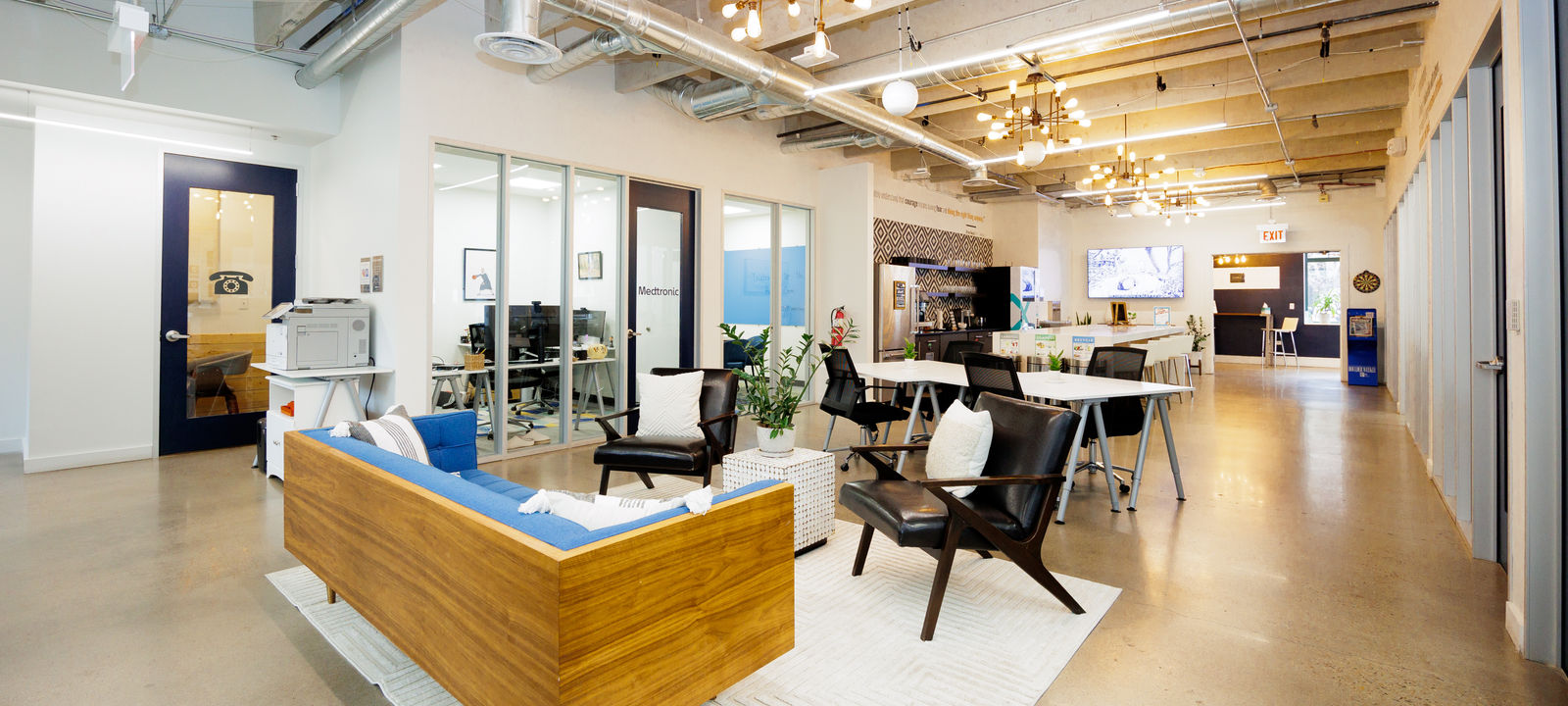 1495 Canyon Boulevard, Boulder - Image 1