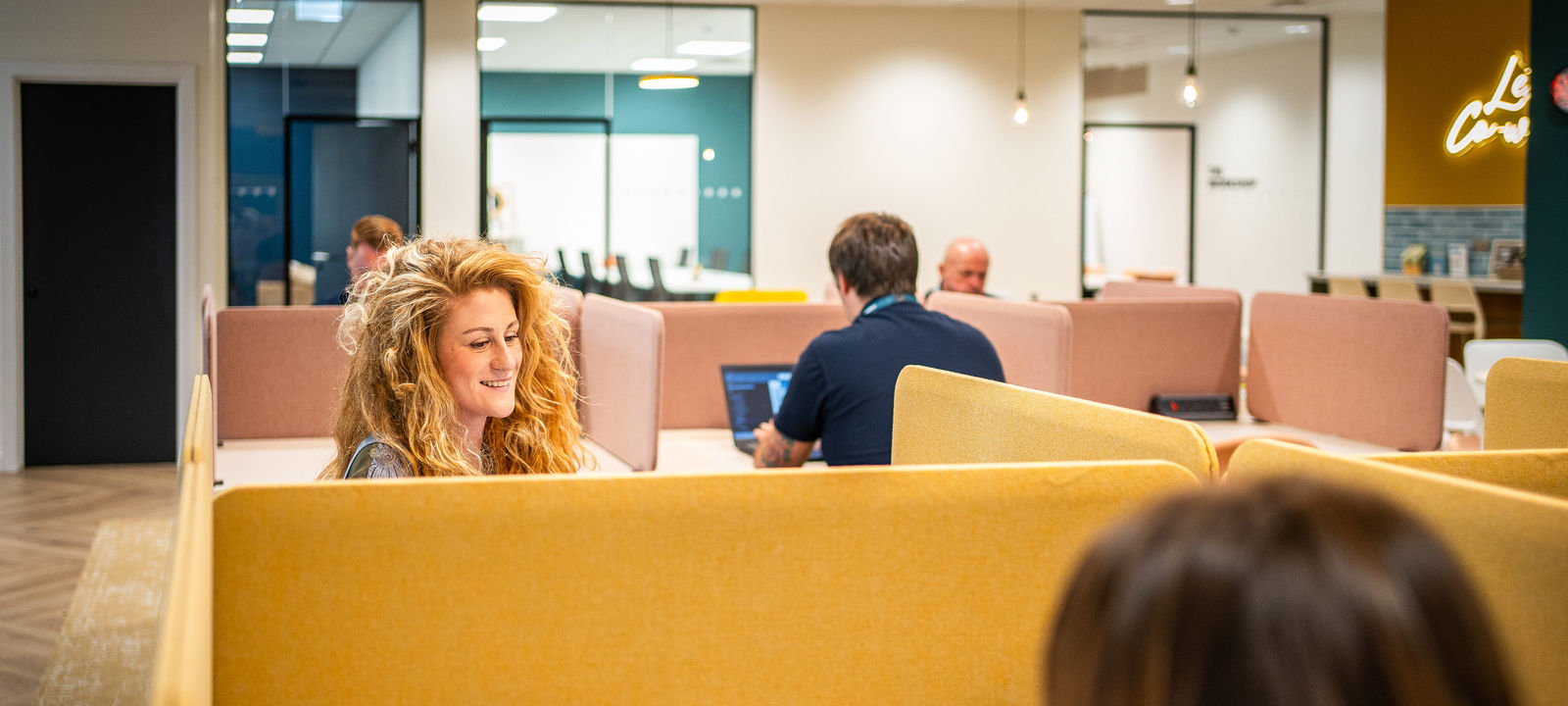 Millshaw Park Lane, Leeds - Image 1