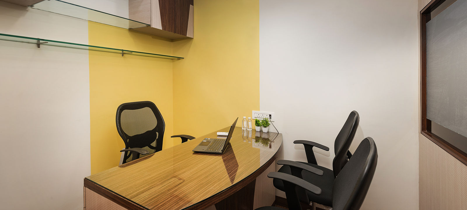 Sion Trombay Road, Mumbai - Image 1