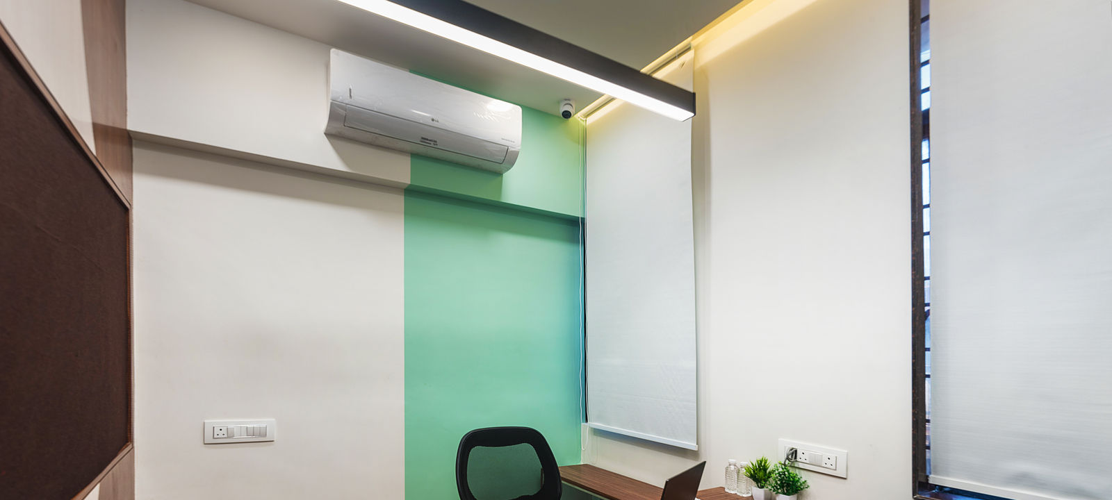 Sion Trombay Road, Mumbai - Image 1