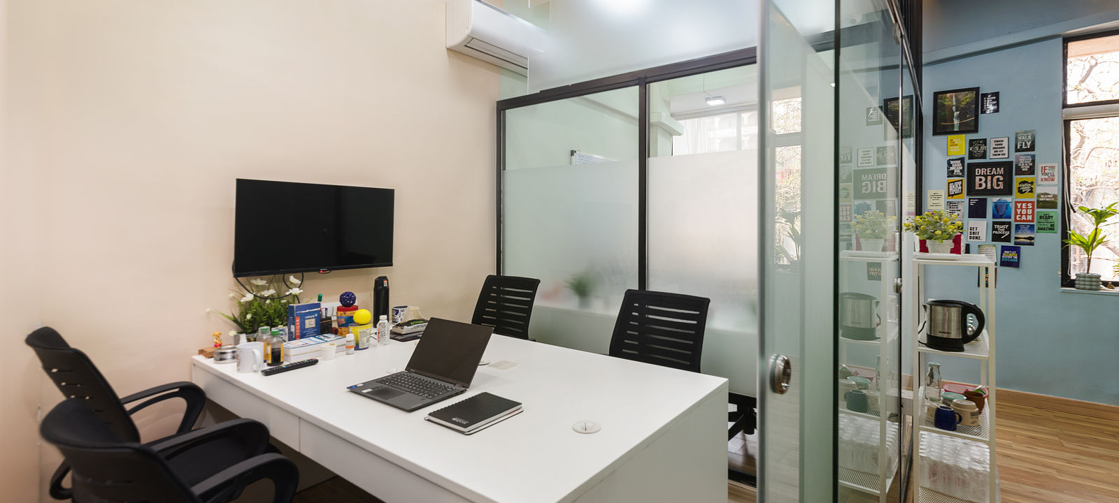 Sion Trombay Road, Mumbai - Image 1