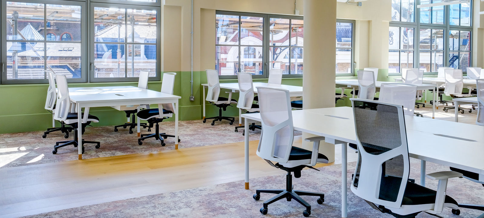 11 -35 St John Street, Peter's Lane - Image 1