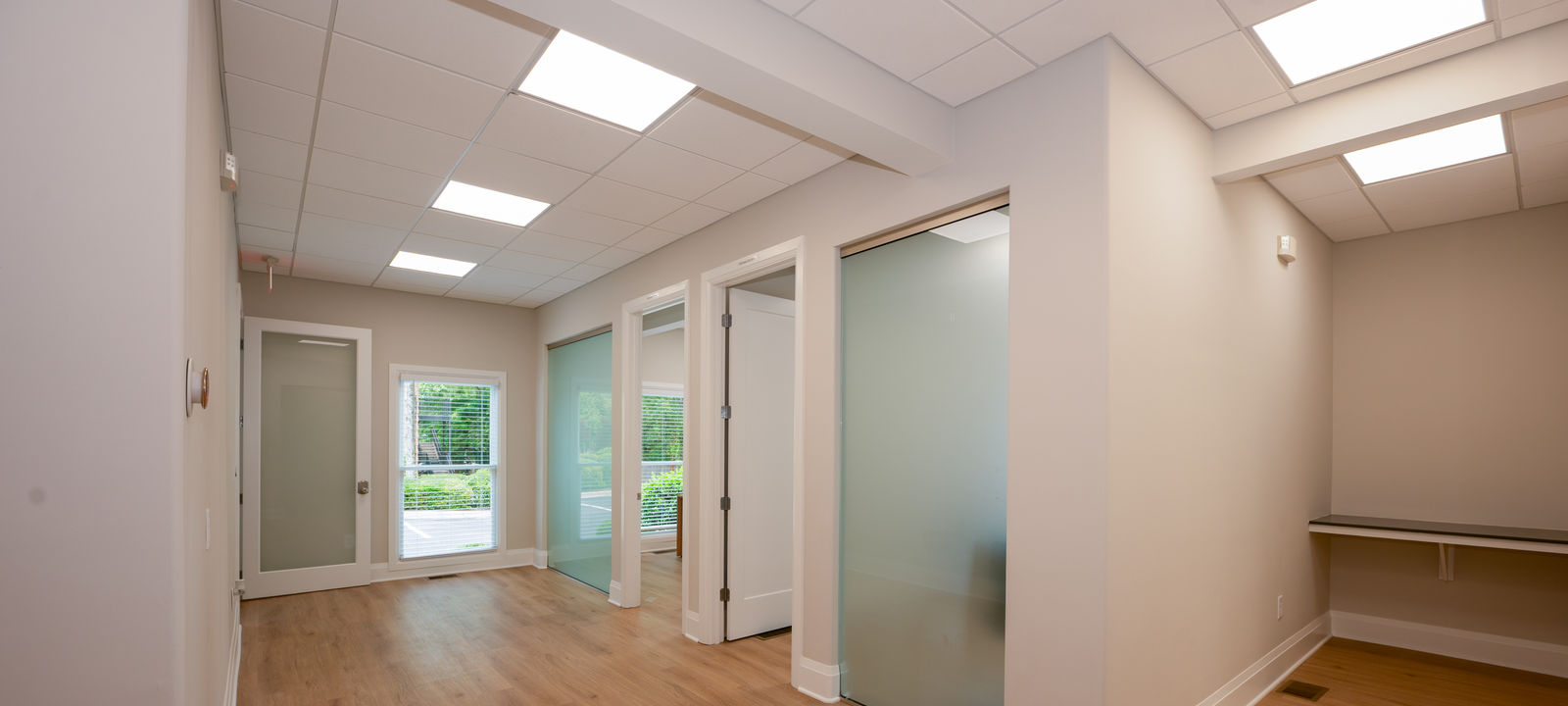 610 Colonial Park Dr, Roswell - Image 1