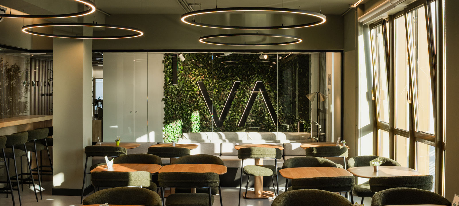 221 B Rua Do Bolhão, Porto - Image 1