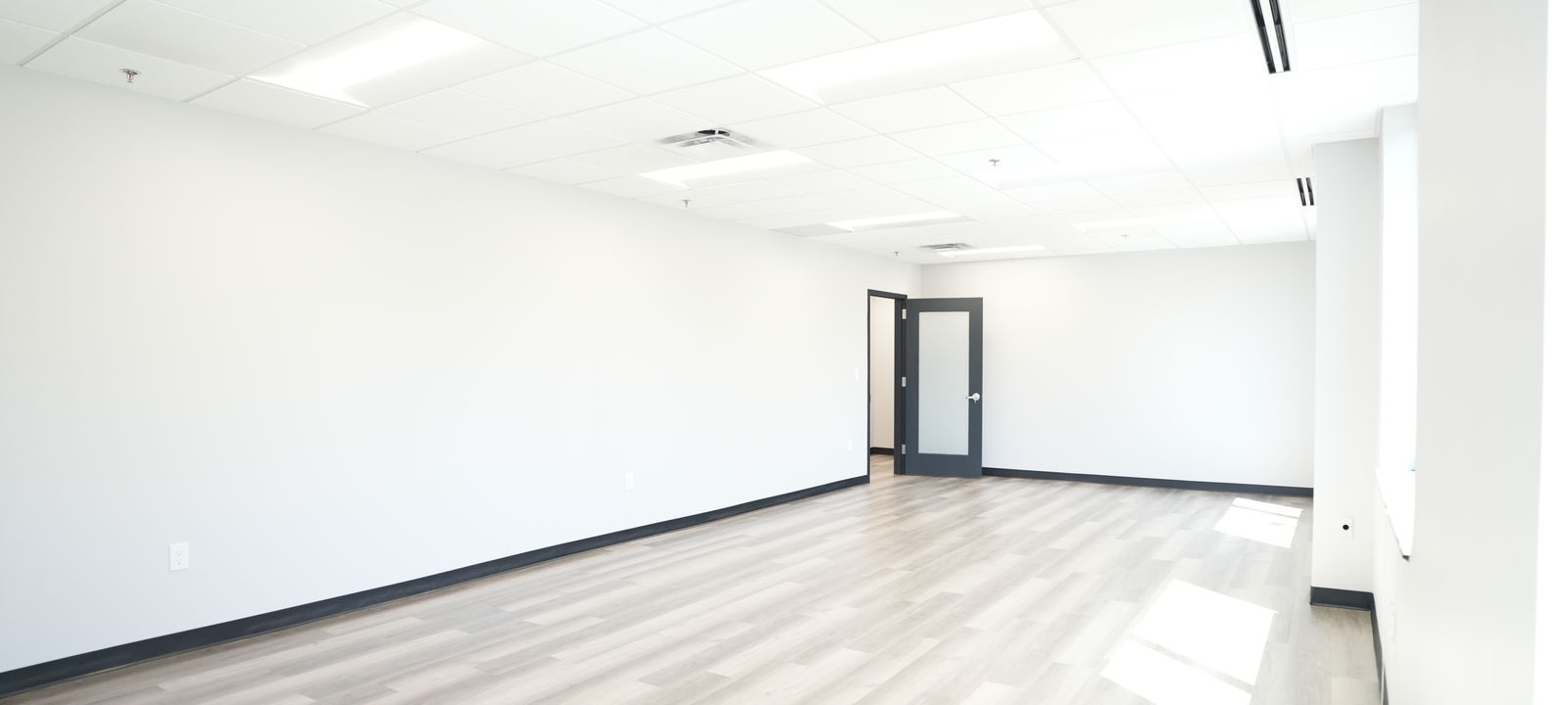 6325 Woodside Ct, Columbia - Image 1