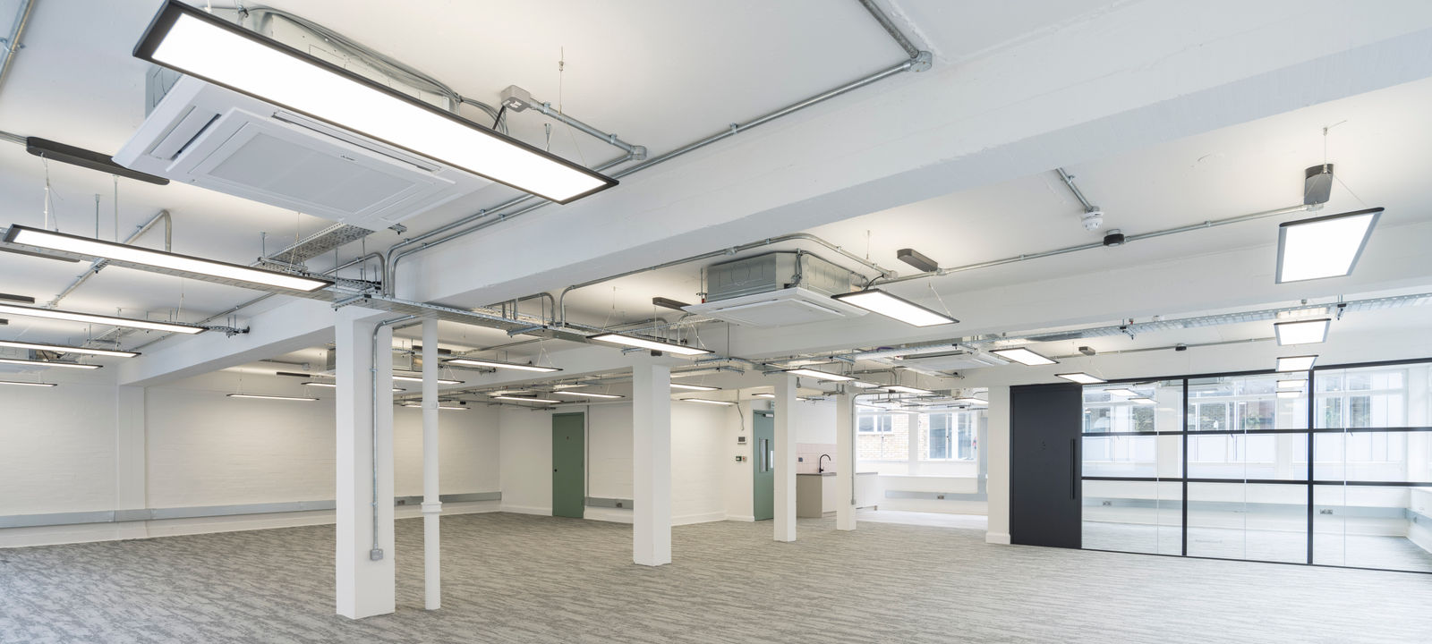 14 Charterhouse Bldgs Goswell Rd, London - Image 1