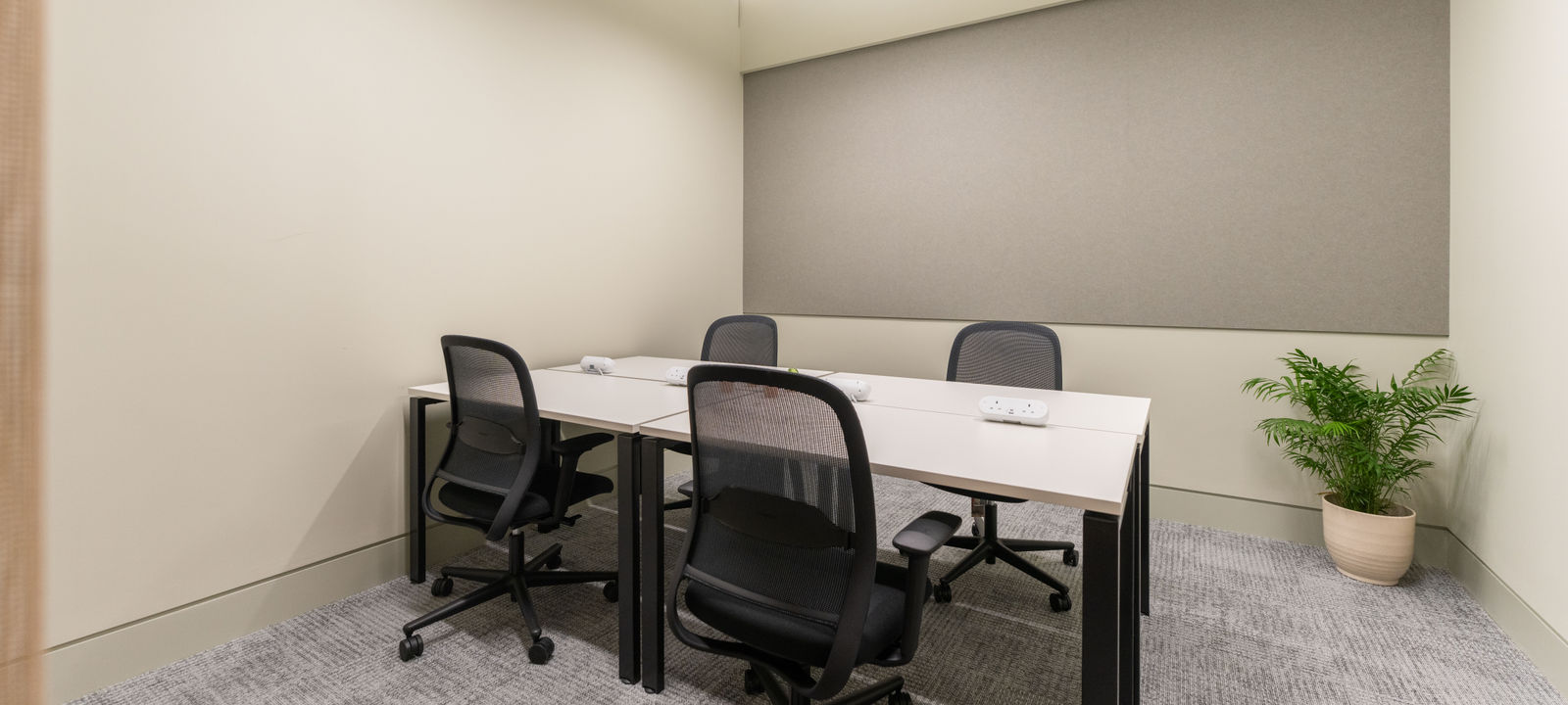 10 South Parade, Leeds - Image 1