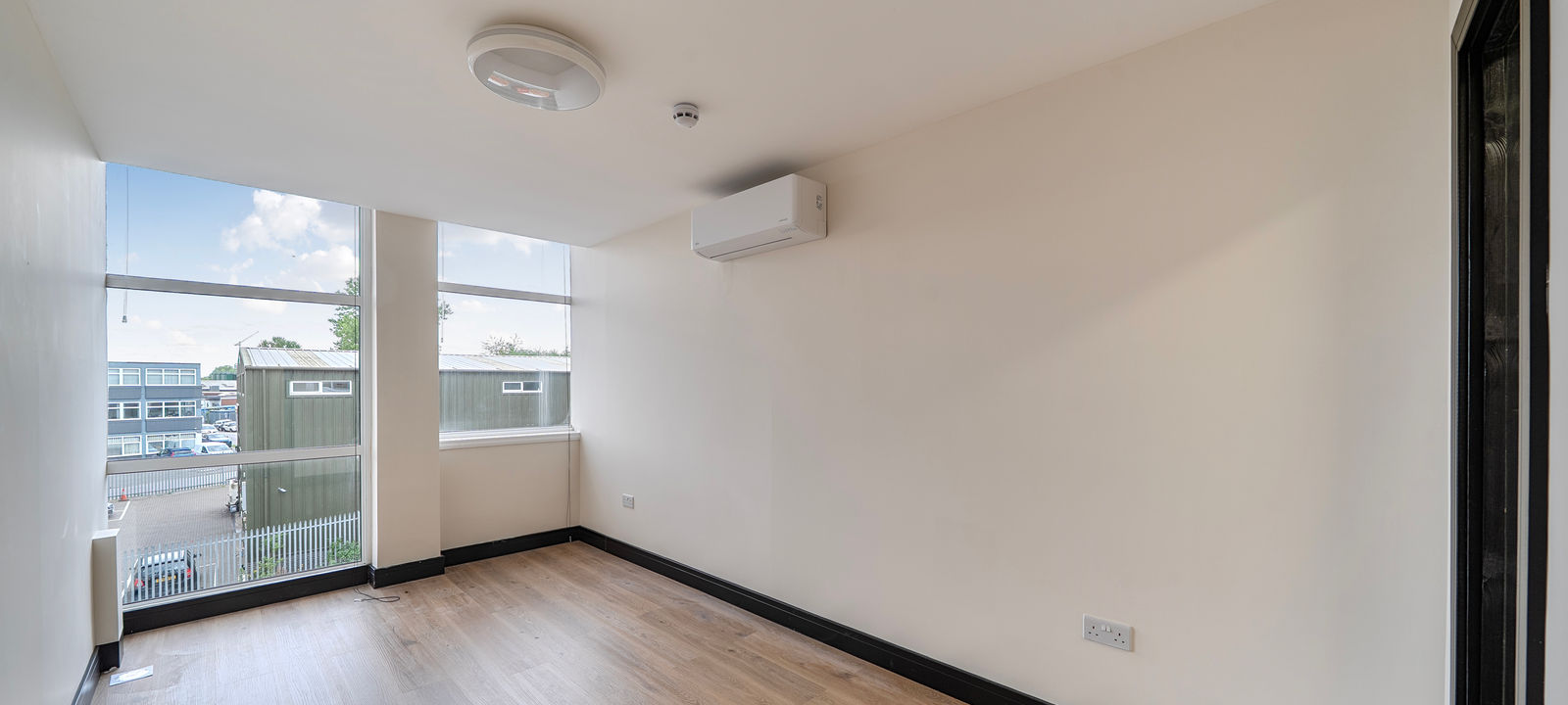 1 Garnett Close, Watford - Image 1