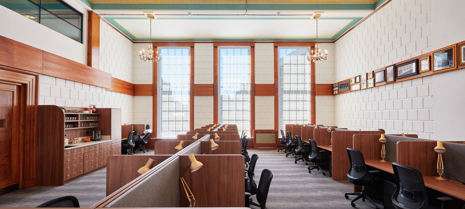 30 Tweedy Road, Bromley - Image 1