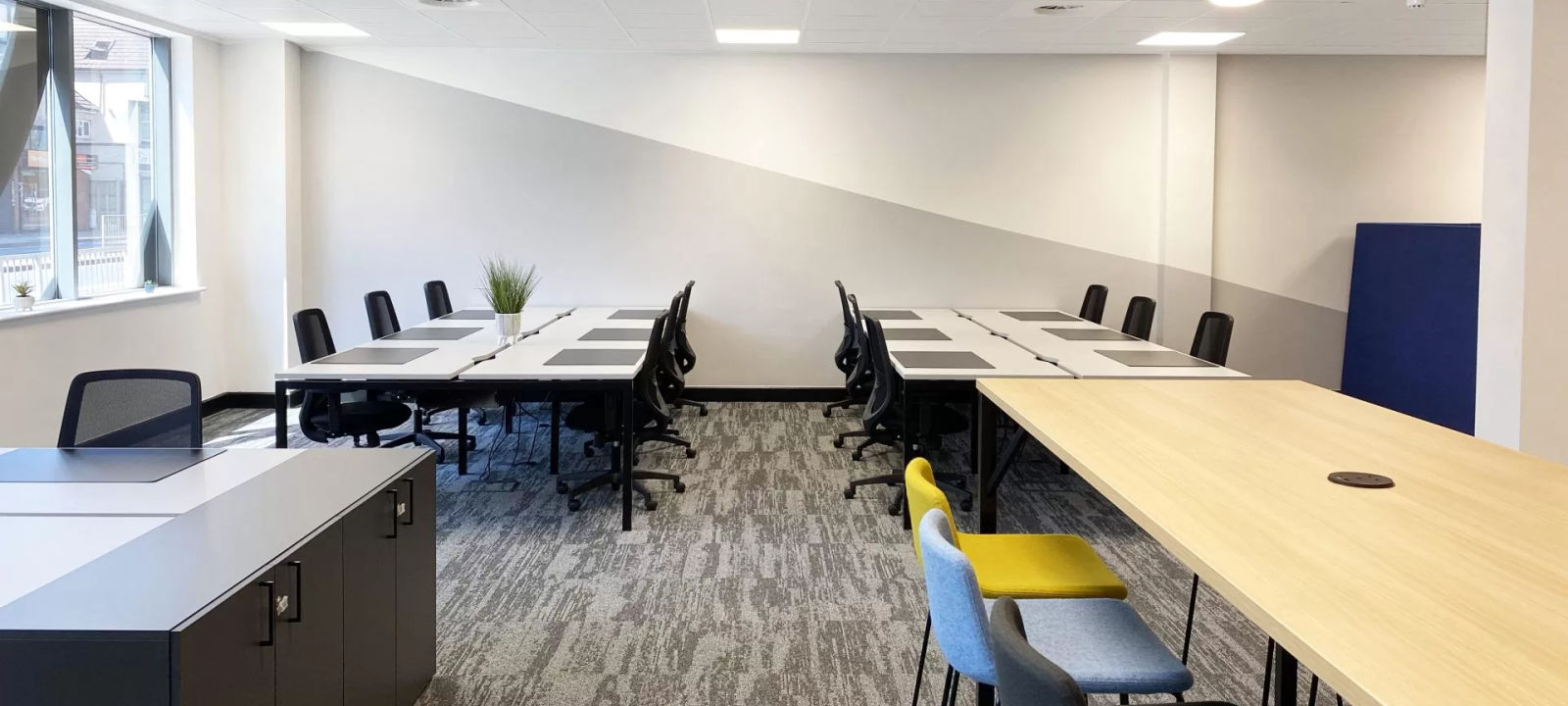 17-23 High Street, Slough - Image 1