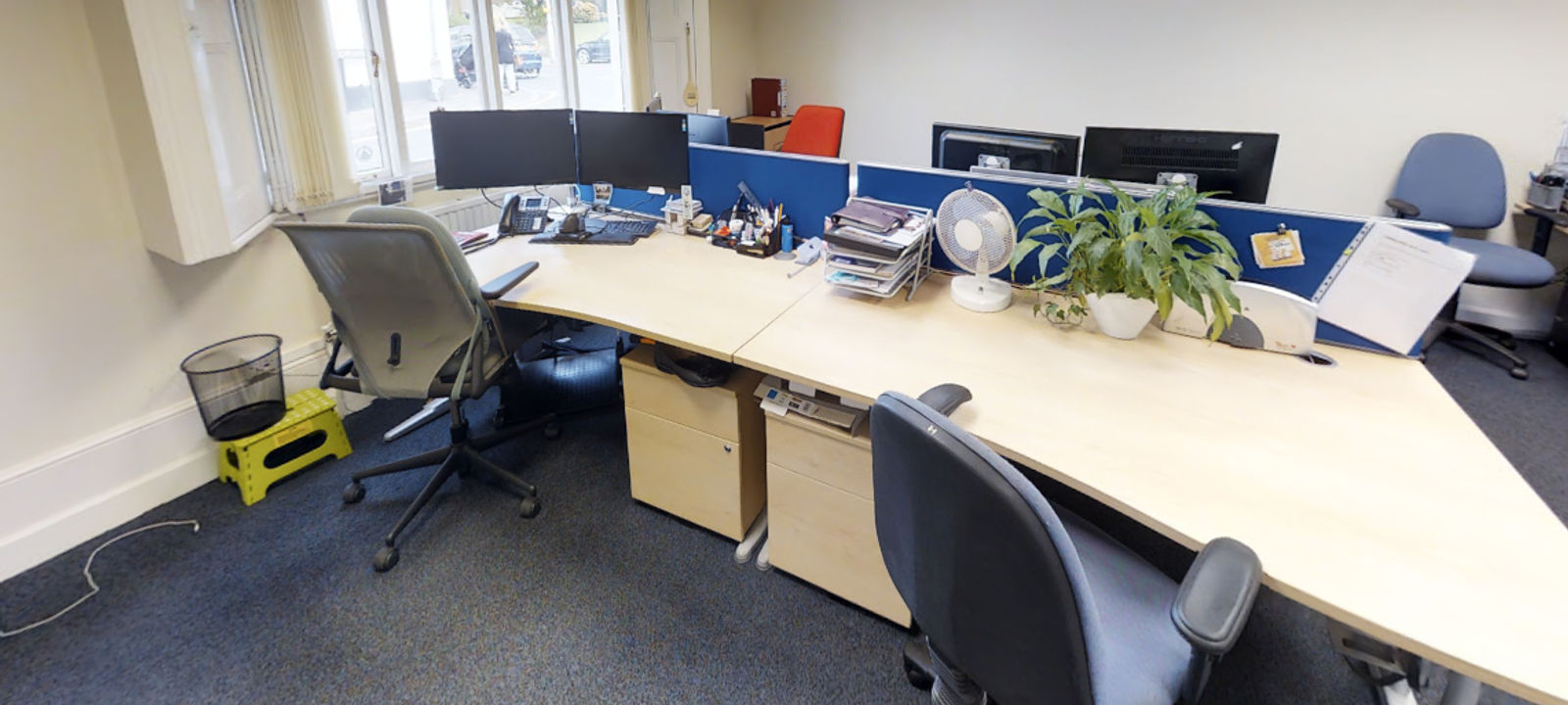 Cornerhall, Hemel Hempstead Herts - Image 1