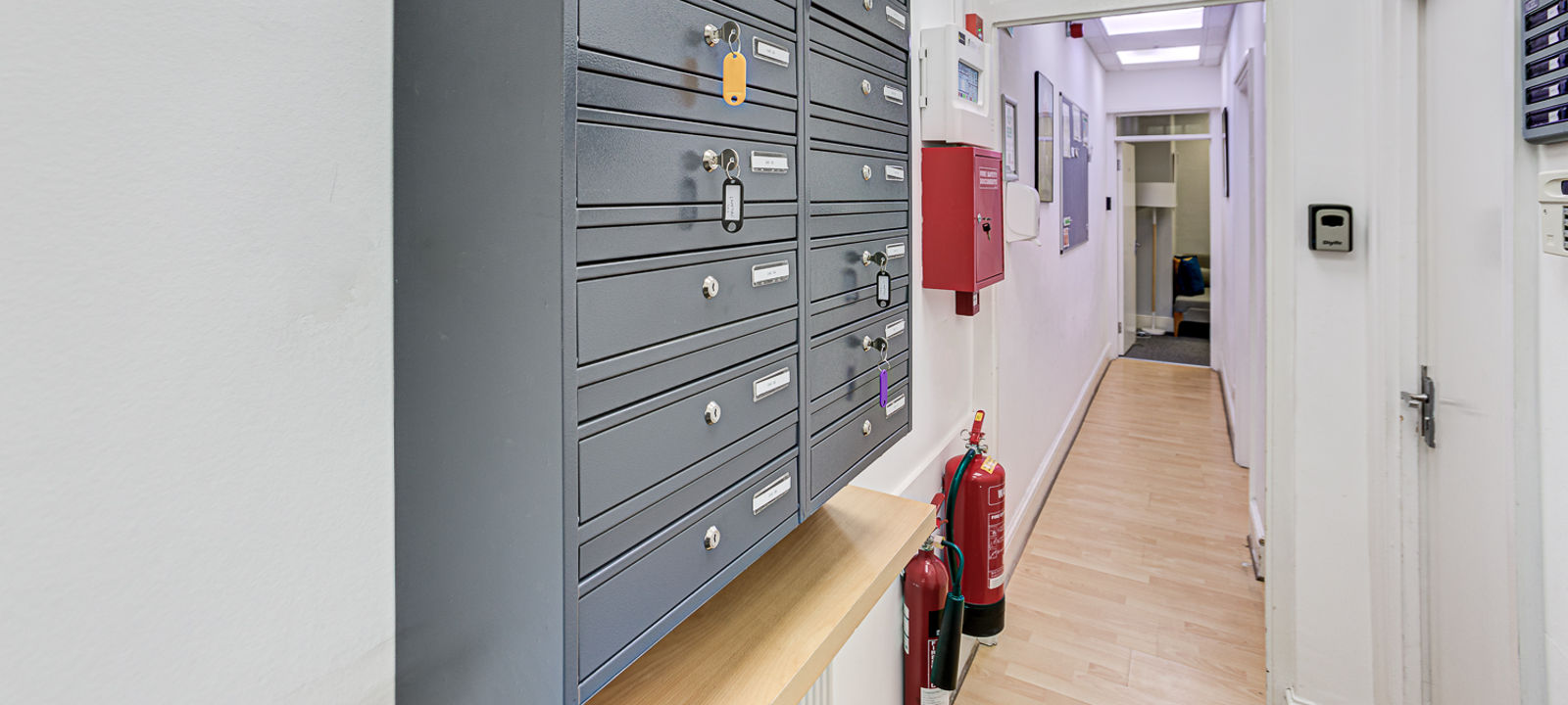 42 Watling Street 42 Watling Street, Radlett Herts - Image 1