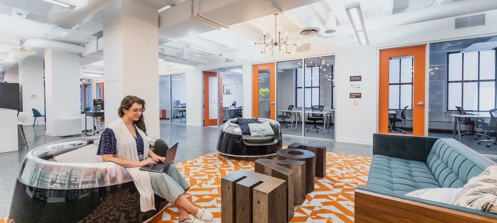 318 W Adams St, Chicago - Image 1