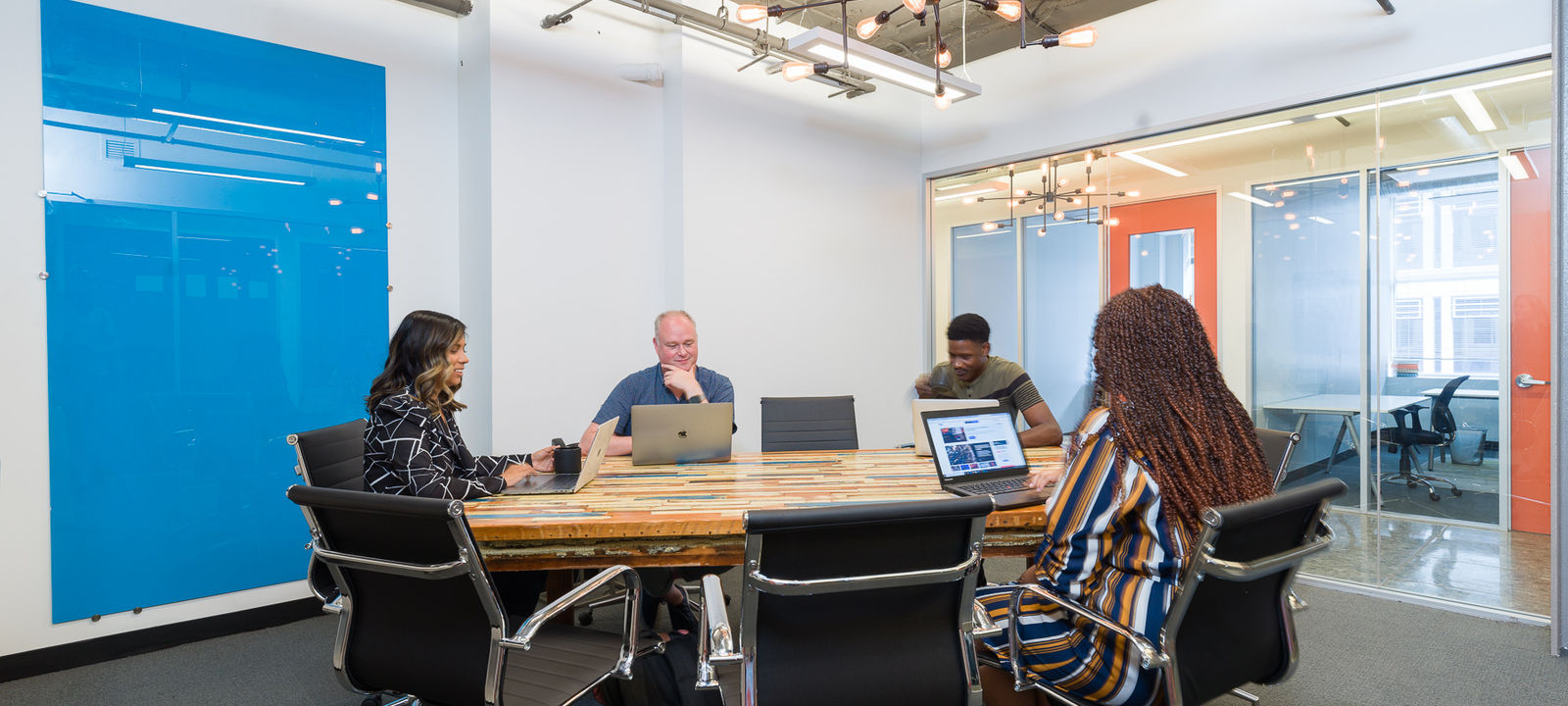 405 Main St, Houston - Image 1