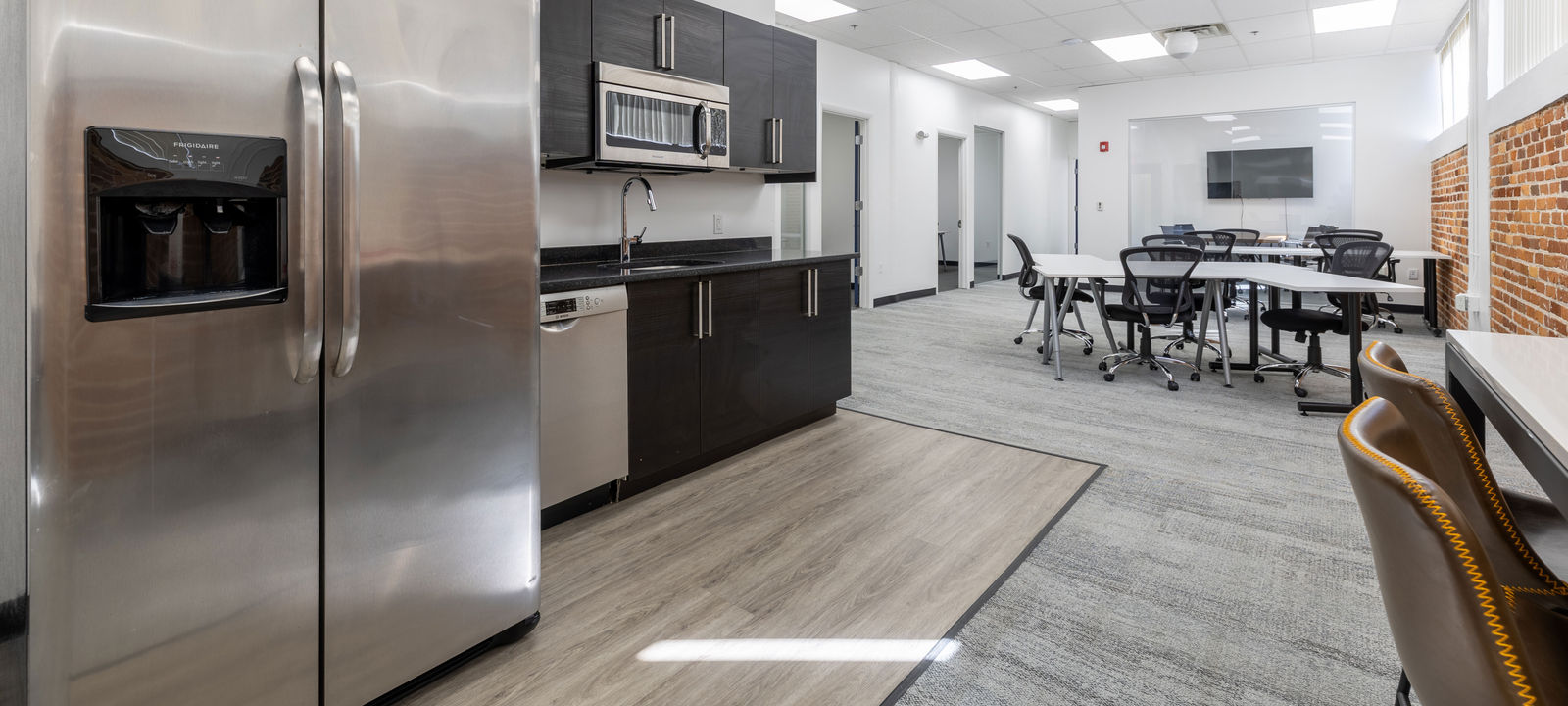 25 N Market St, Jacksonville - Image 1