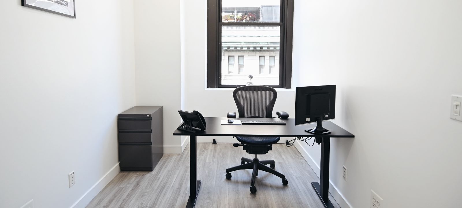 469 7 Avenue, New York - Image 1