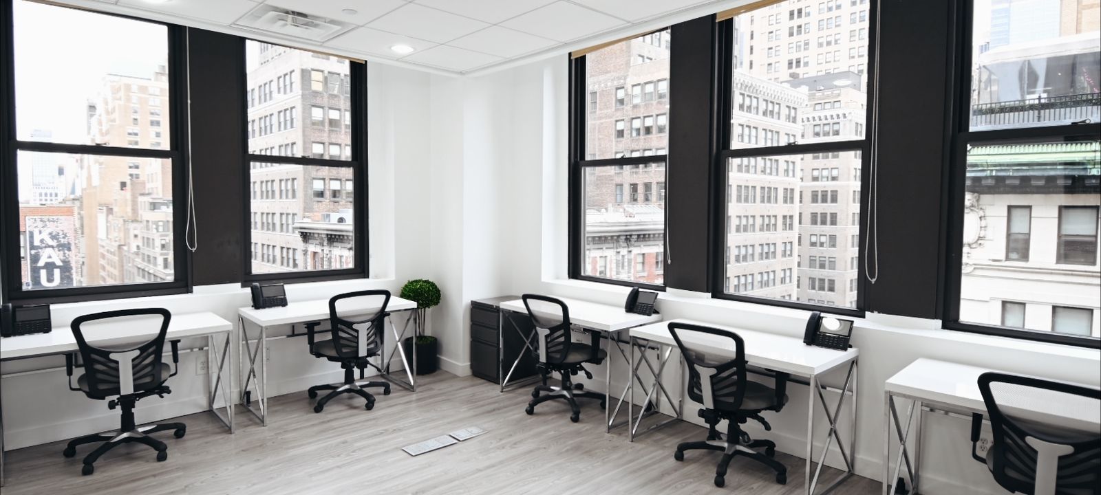 469 7 Avenue, New York - Image 1