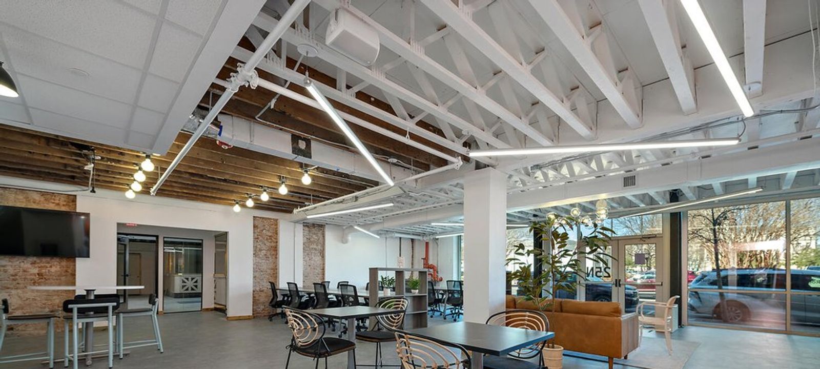 510 Austin Ave, Waco - Image 1