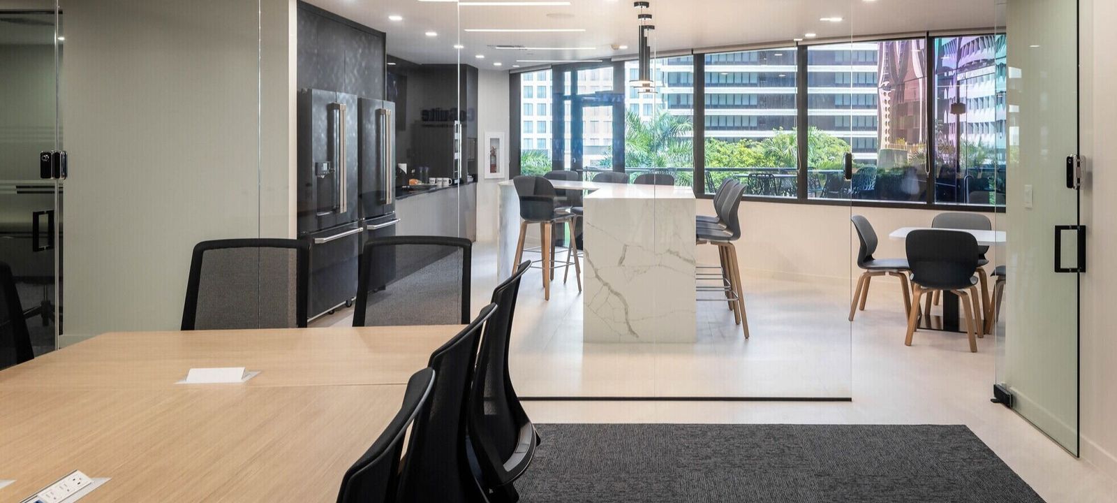 800 Brickell Avenue, Miami - Image 1