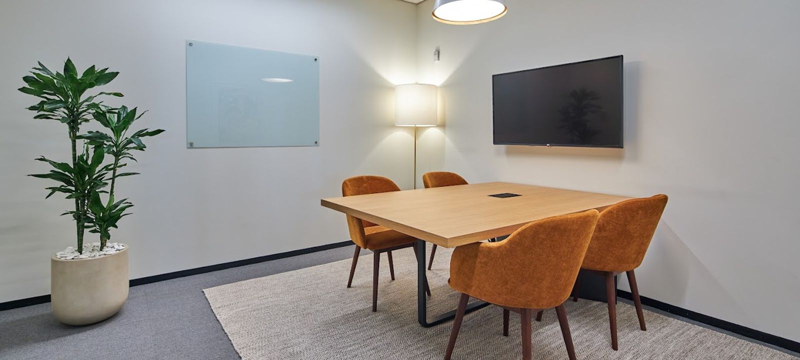 717 Texas Ave, Houston - Image 1