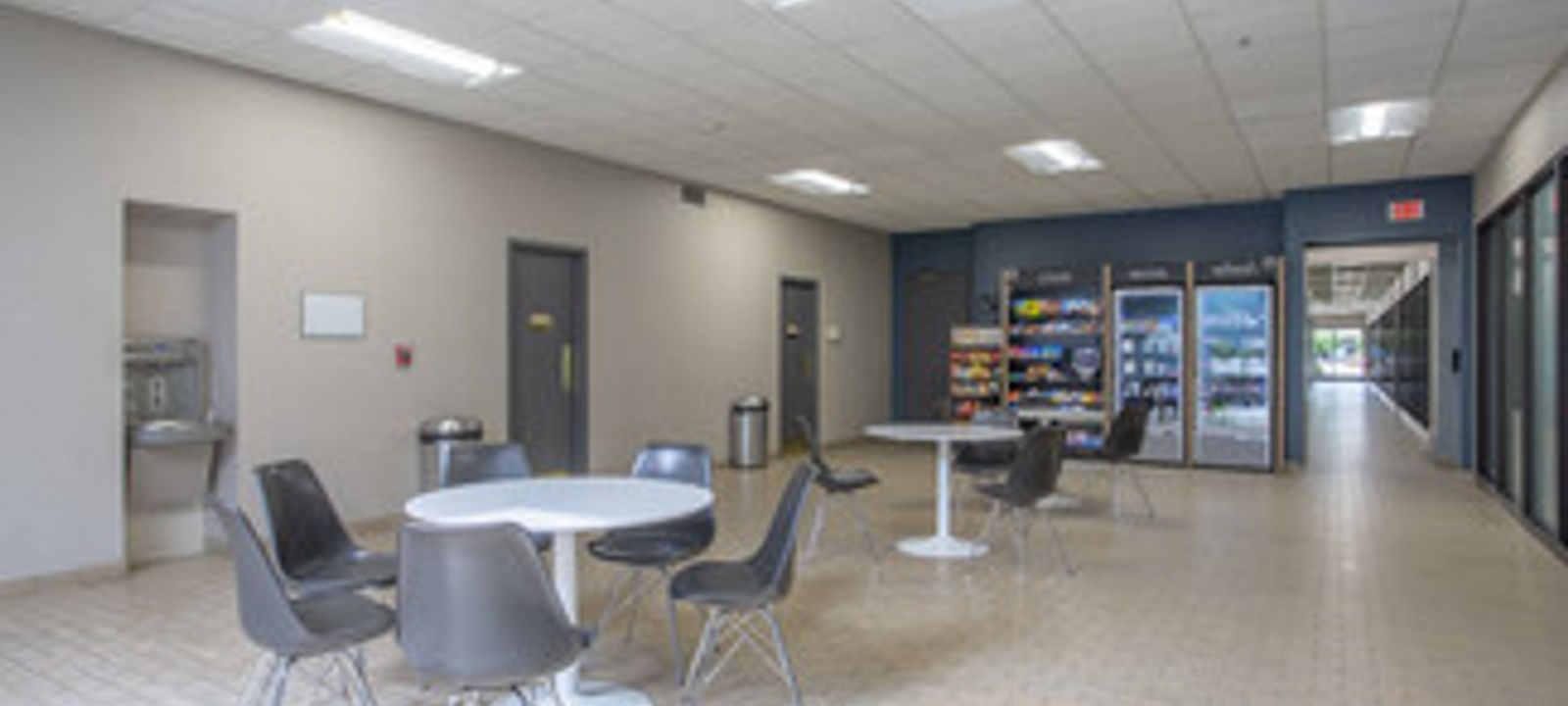 1400 S Wolf Rd, Wheeling - Image 1