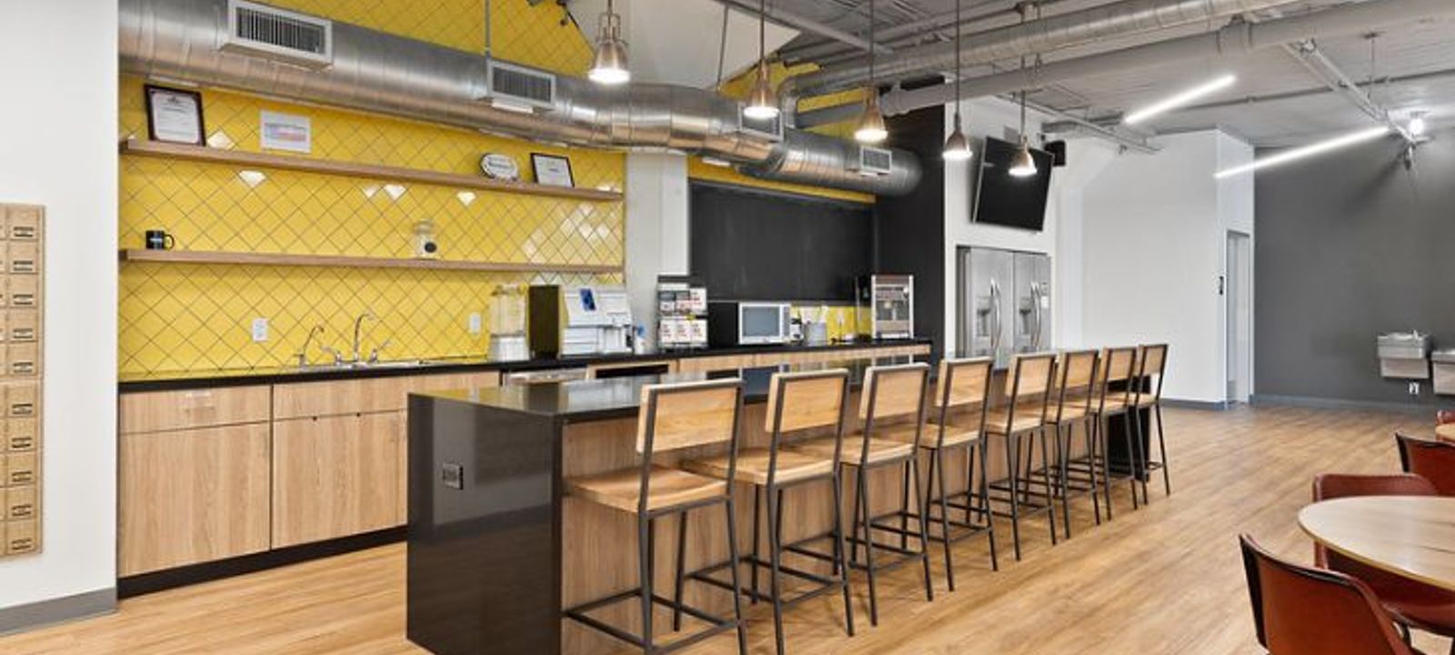 222 North Expressway 77/83, Brownsville - Image 1