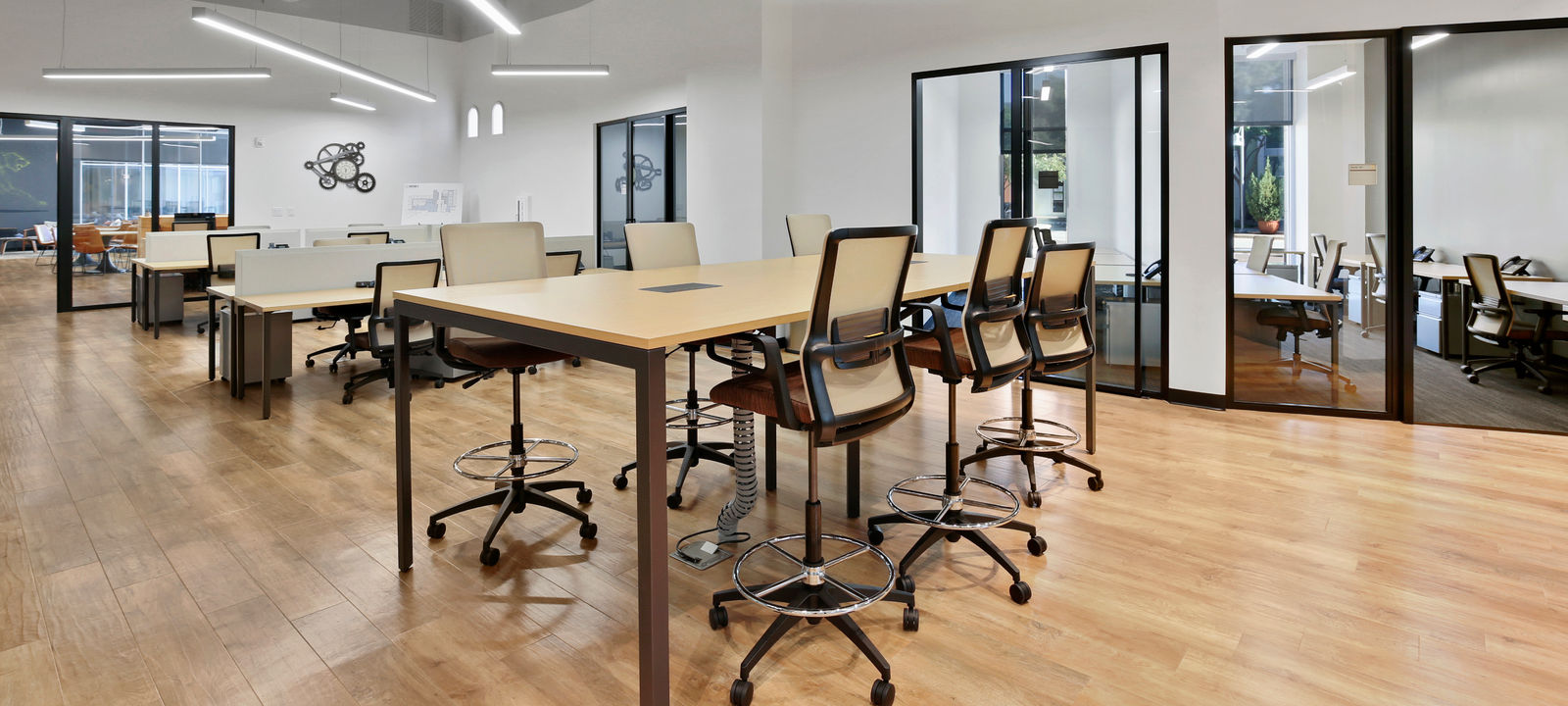 5301 Alpha Road, Dallas - Image 1