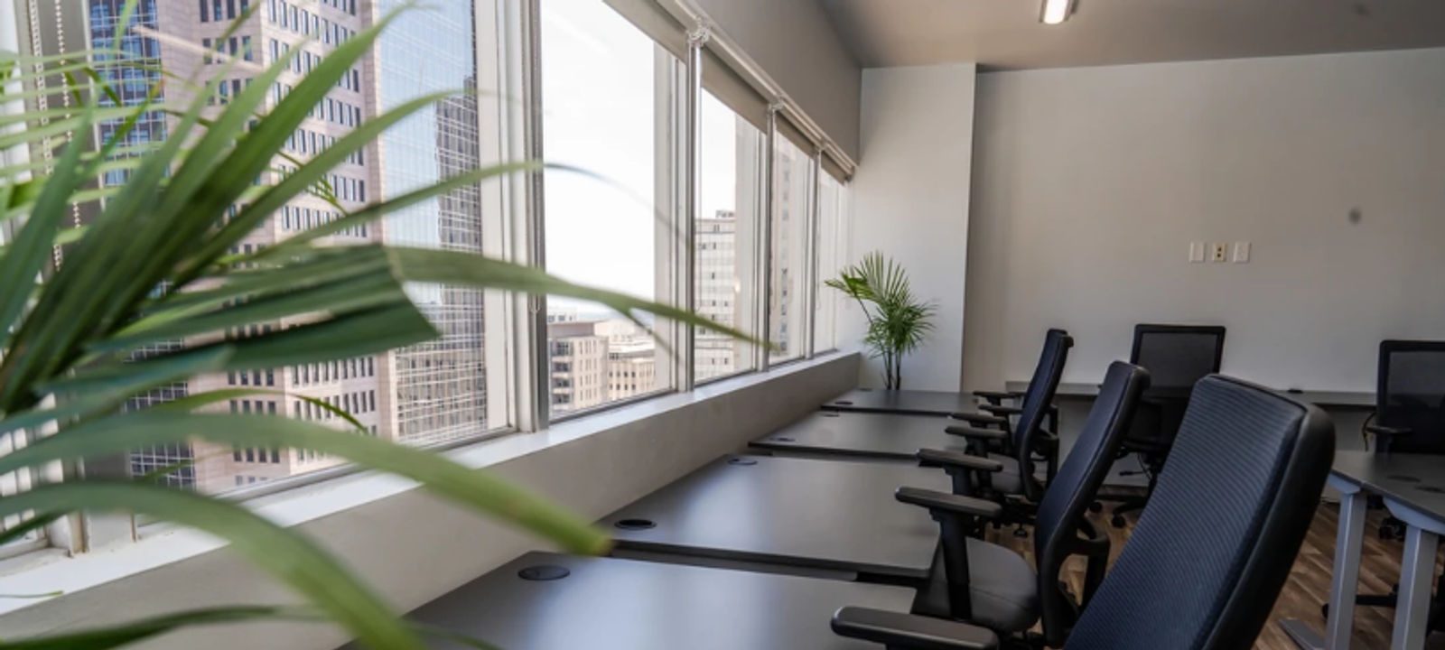 211 N Ervay St, Dallas - Image 1