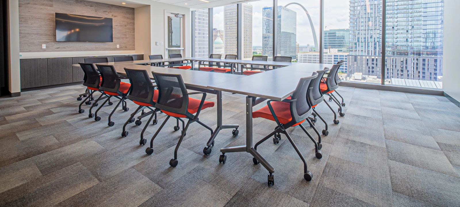 6 Cardinal Wy, St Louis - Image 1