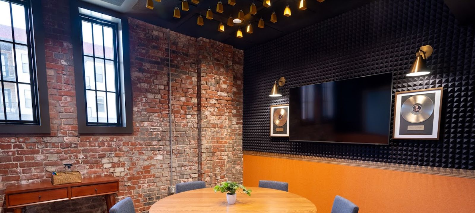 1554 Polaris Pkwy 1554 Polaris Pkwy, Columbus - Image 1