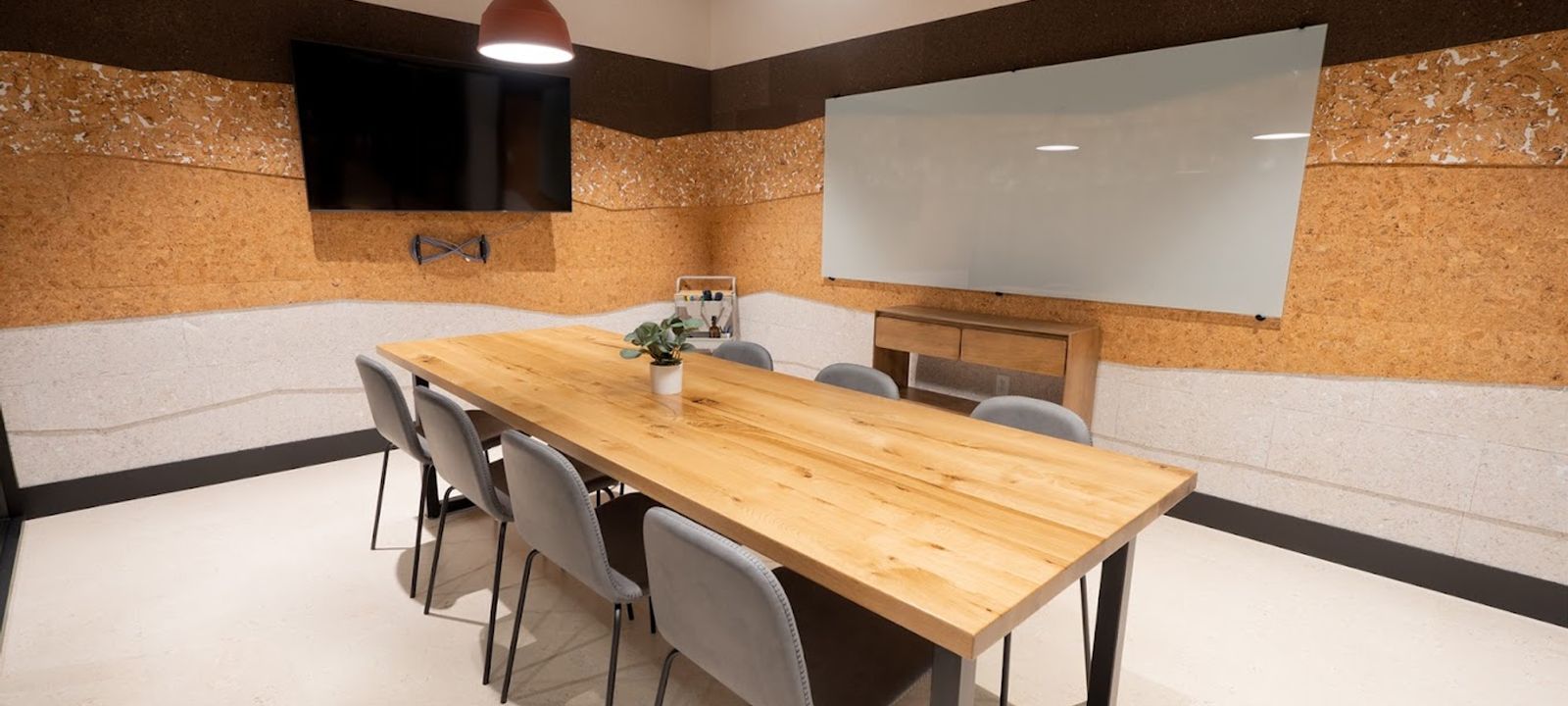 1554 Polaris Pkwy 1554 Polaris Pkwy, Columbus - Image 1