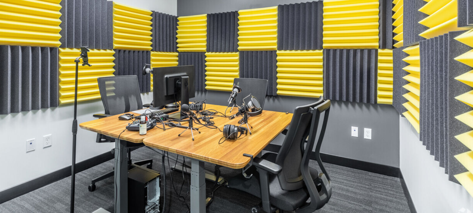 2300 Wilson Blvd, Arlington - Image 1