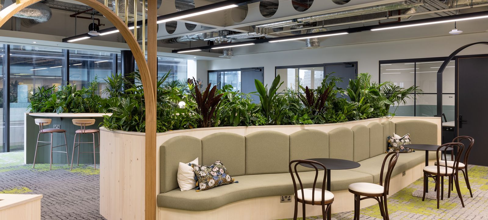 Cathedral Approach, Manchester - Image 1