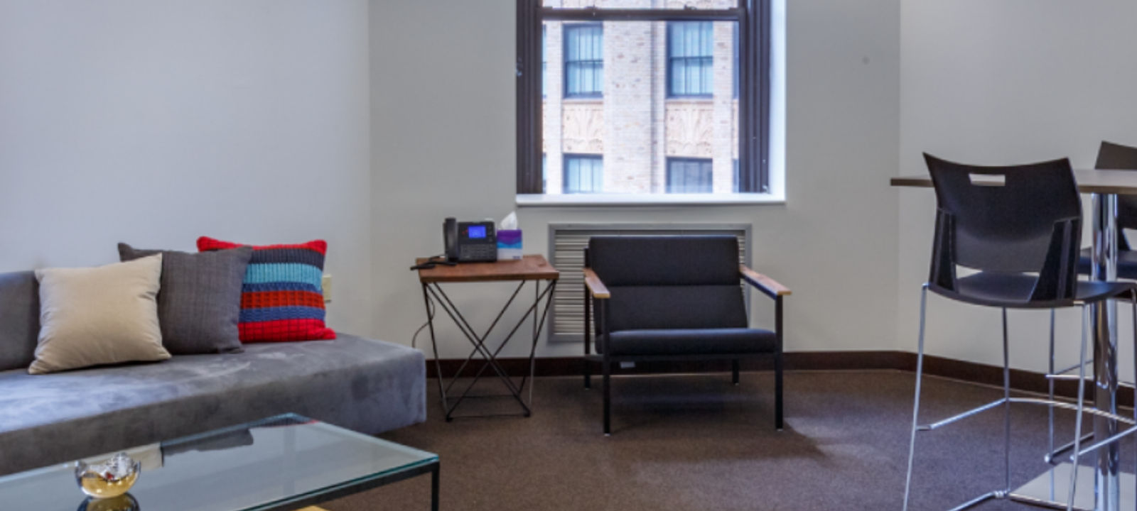 24 Commerce St, Newark - Image 1