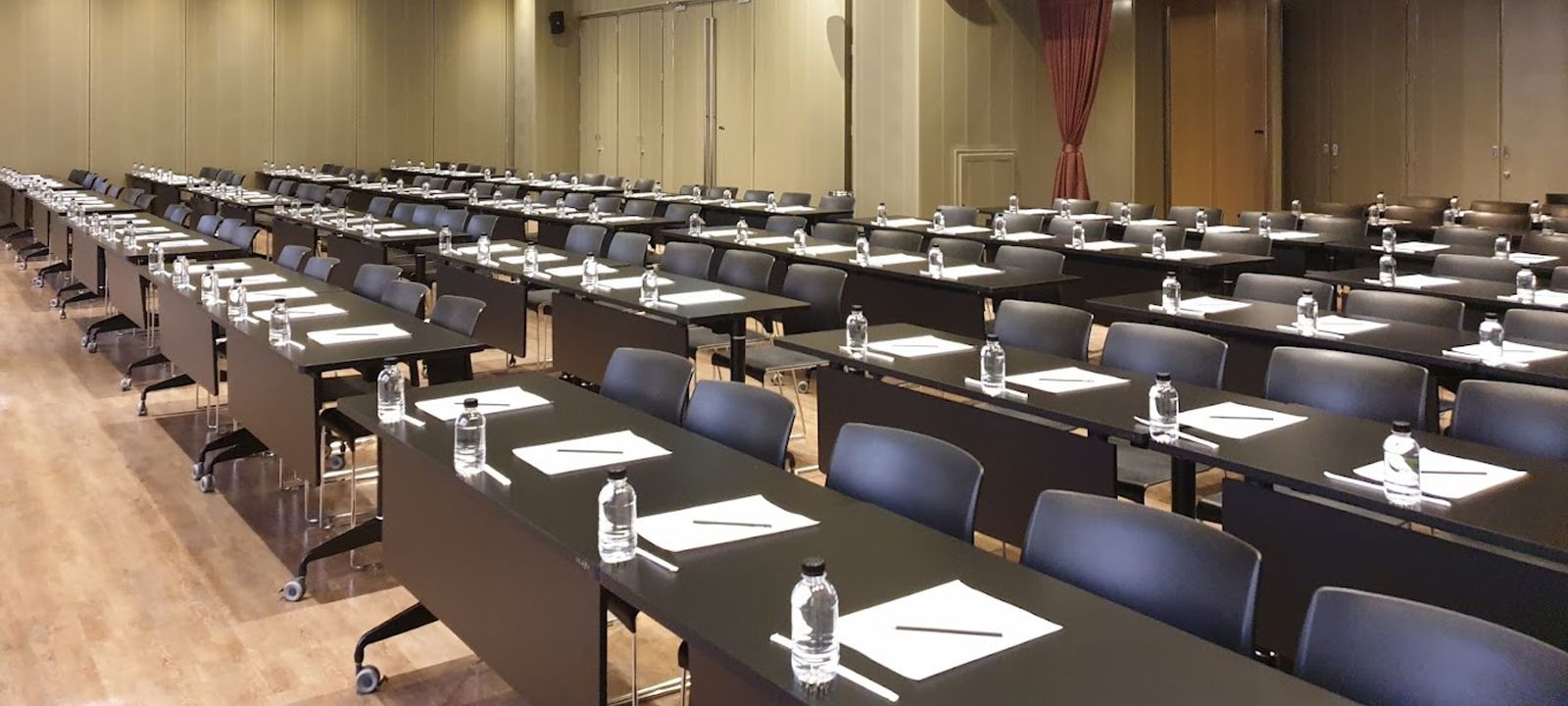 92 North Sathorn Road, Bangkok - Image 1