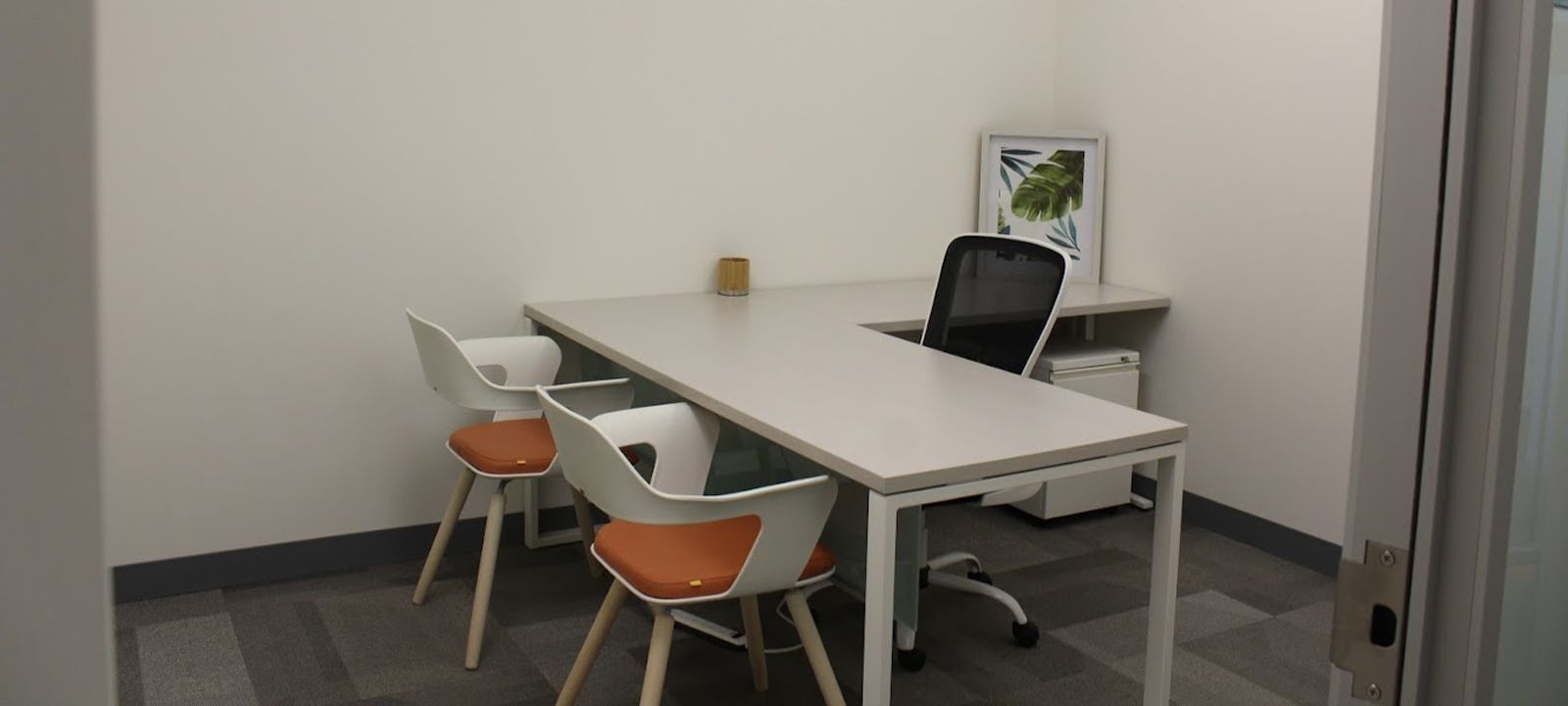 8609 Westwood Center Dr, Tysons - Image 1