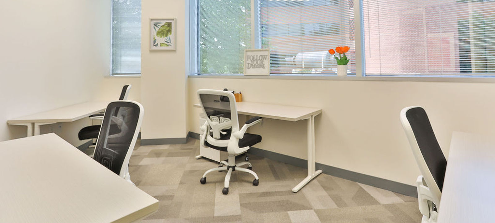 8609 Westwood Center Dr, Tysons - Image 1