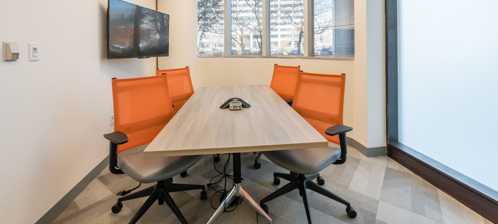 8609 Westwood Center Dr, Tysons - Image 1