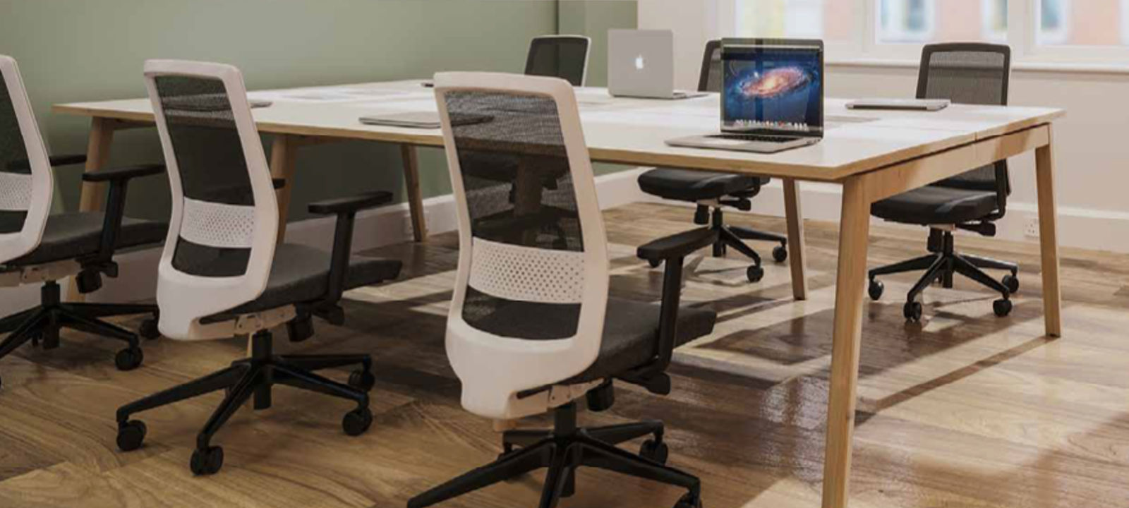 39 Beak Street, Carnaby - Image 1