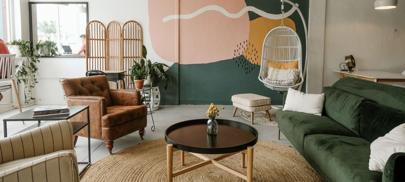 2112 East Thompson Boulevard, Ventura - Image 1