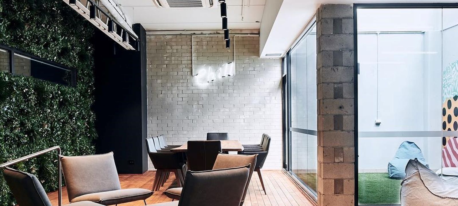 10 Oxley Rd, Hawthorn - Image 1