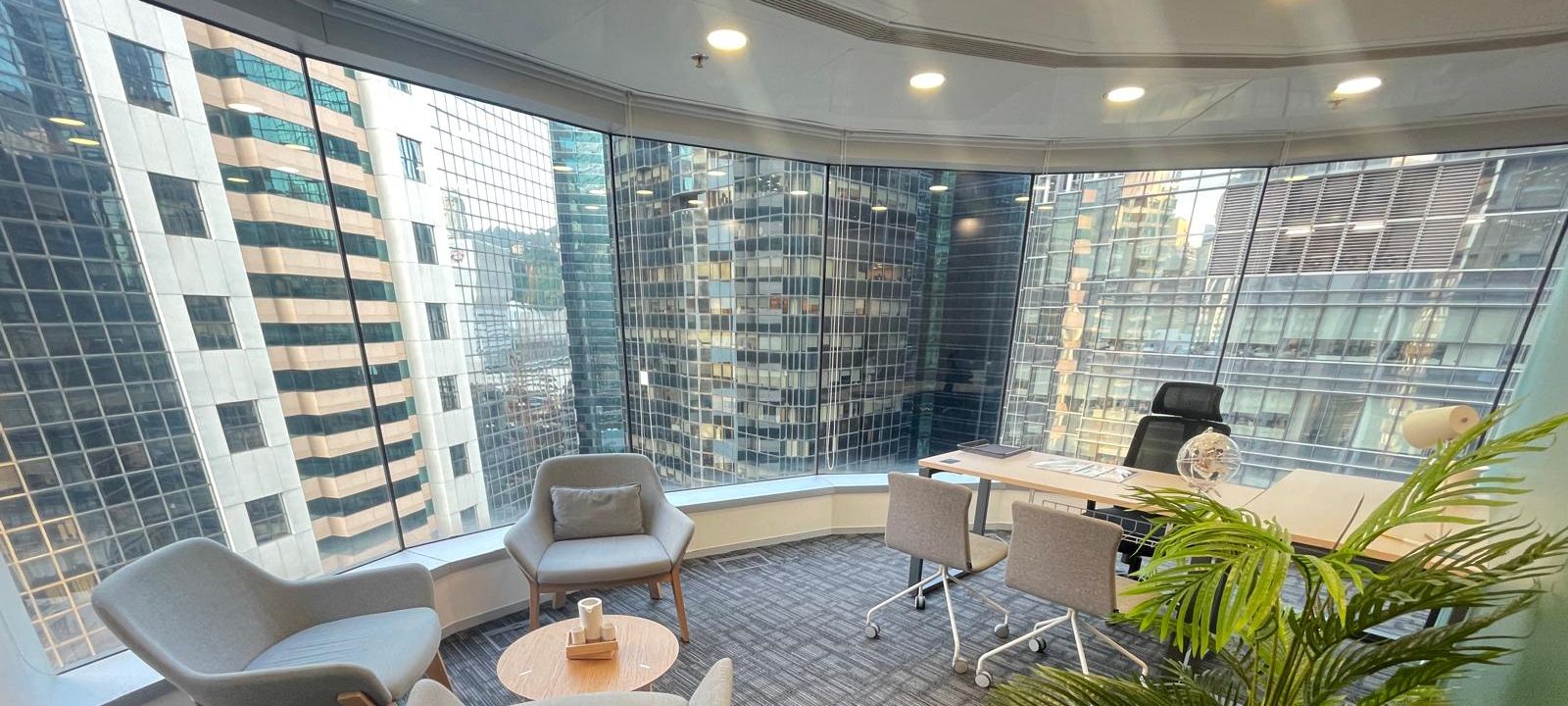 33 Hysan Avenue, Causeway Bay - Image 1