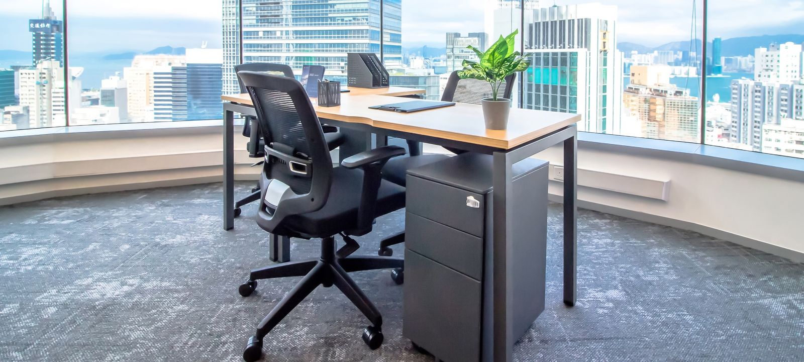 33 Hysan Avenue Causeway Bay, Hong Kong Island - Image 1