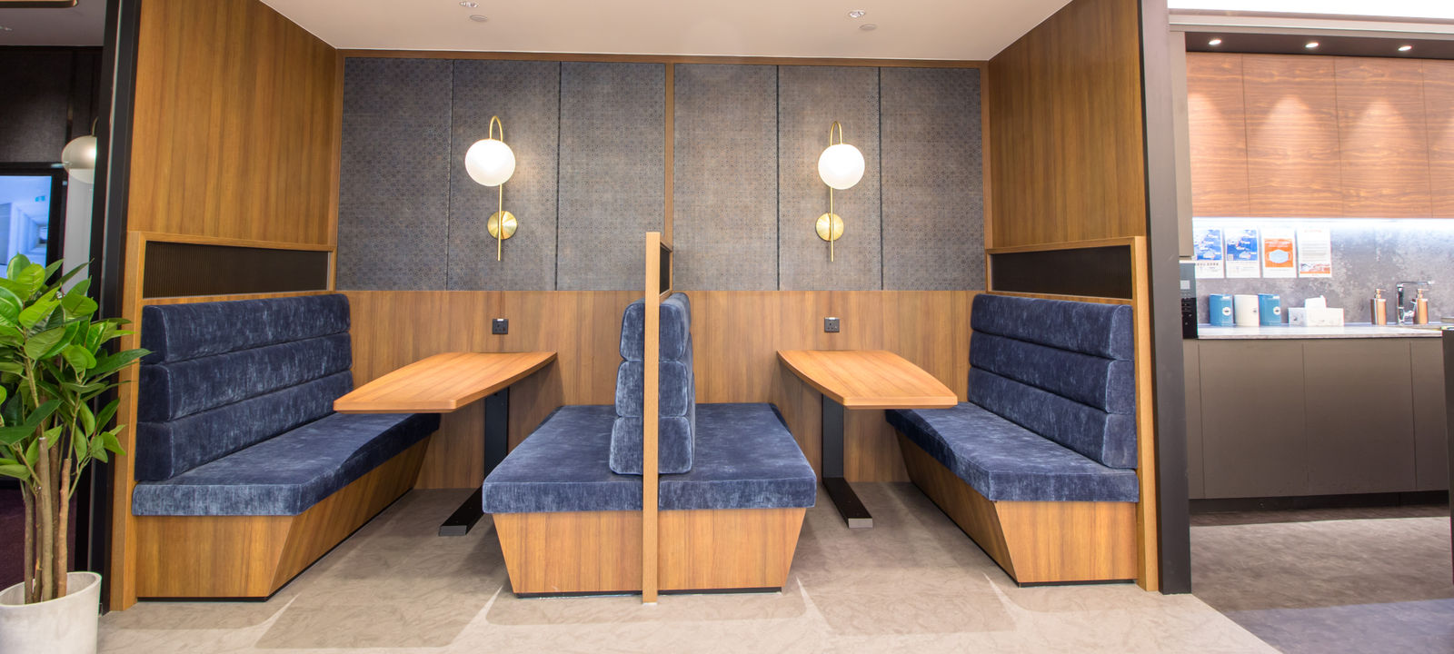 33 Hysan Avenue Causeway Bay, Hong Kong Island - Image 1