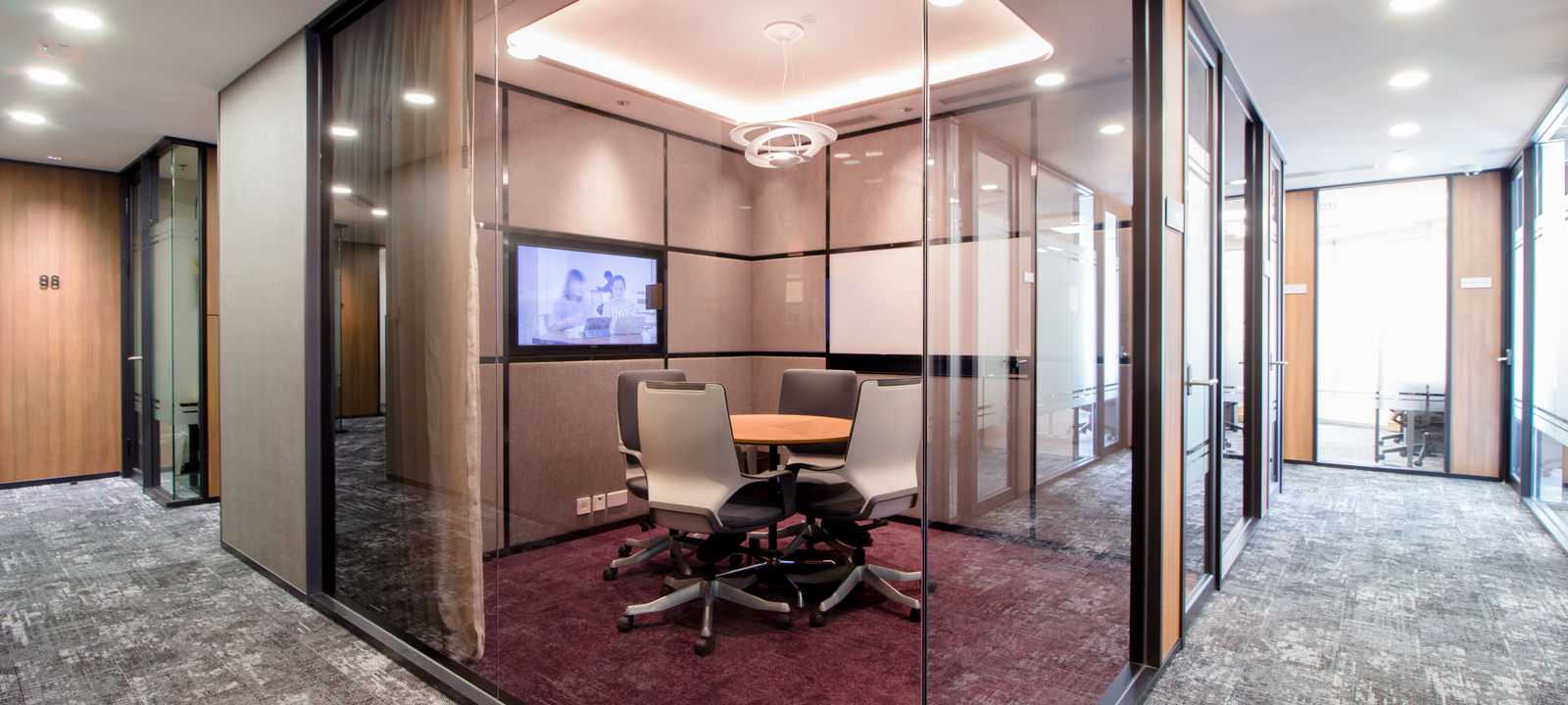 33 Hysan Avenue Causeway Bay, Hong Kong Island - Image 1